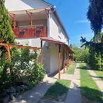 Oazis Vendeghaz 게스트하우스