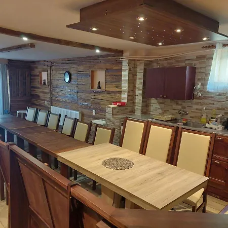 Oazis Vendeghaz Es Appartman Guest house