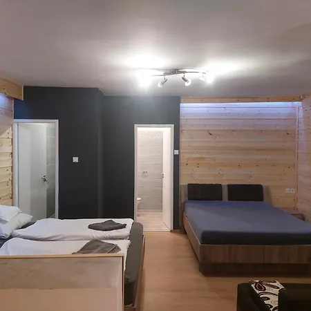 Oazis Vendeghaz Es Appartman Guest house