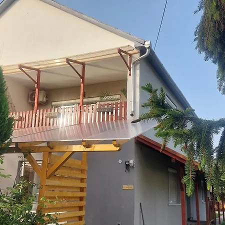 Oazis Vendeghaz Es Appartman Guest house Szilvasvarad