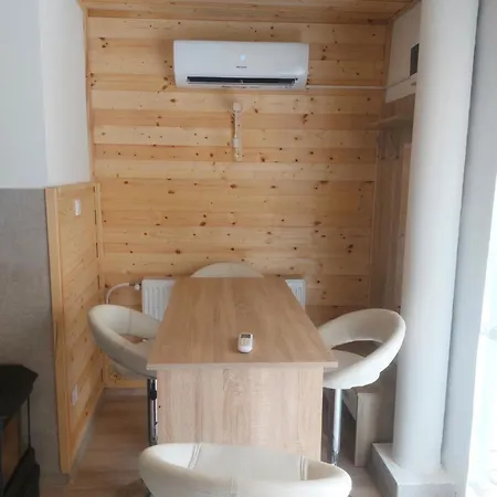 Oazis Vendeghaz Es Appartman Guest house